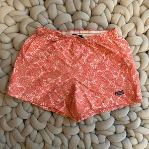 Patagonia Shorts | Baggies 5” Pink Floral Bird Print